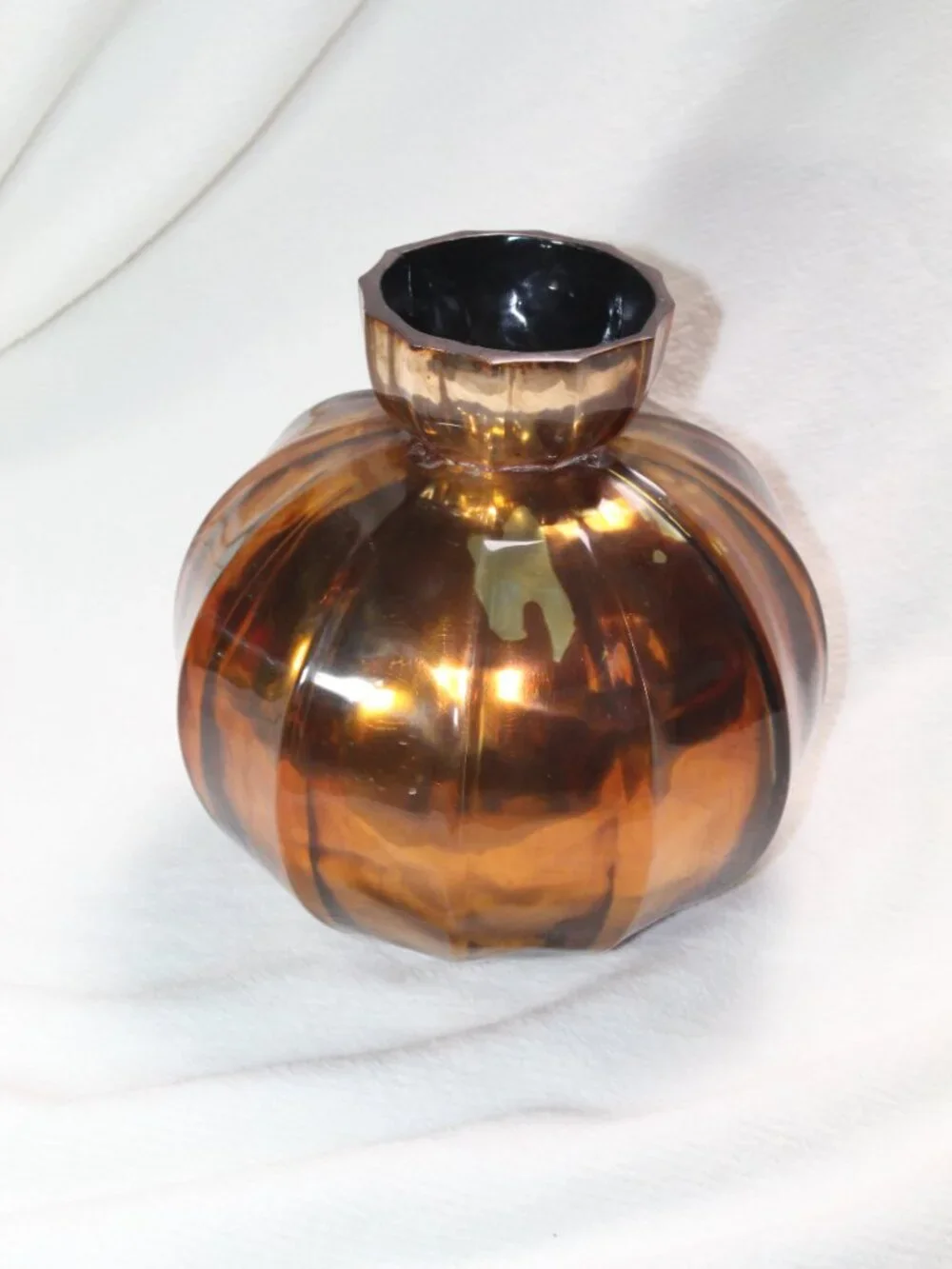 Decorative Faceted Amber Colored Collared Vase 10